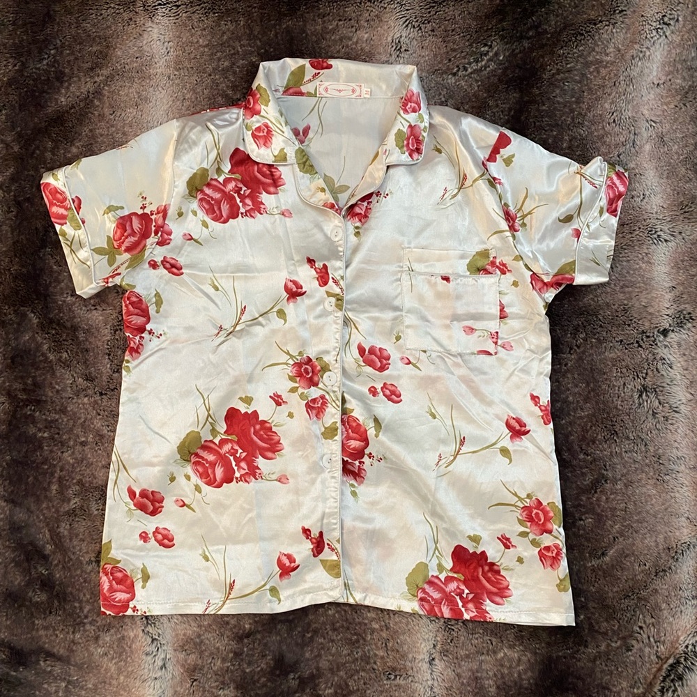 Pajama Set - Picture 2 of 3